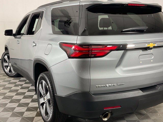 Used 2023 Chevrolet Traverse LT w/ LT Premium Package AWD/4WD image 39