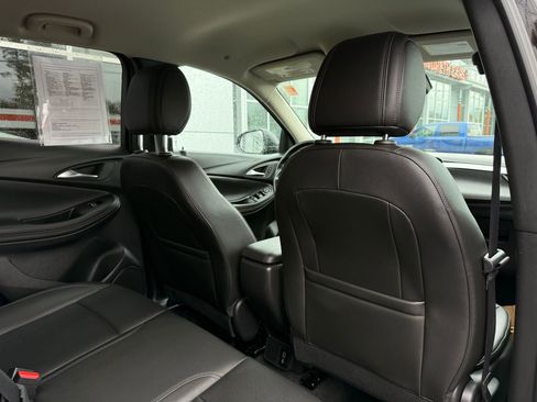 Used 2024 Buick Encore GX Sport Touring image 29