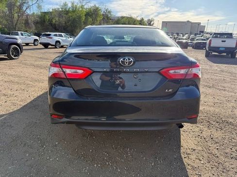 Used 2018 Toyota Camry LE image 4