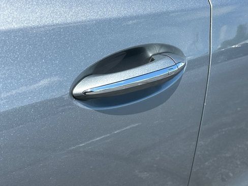 Certified 2024 Buick Enclave Essence w/ Experience Buick Package FWD image 15