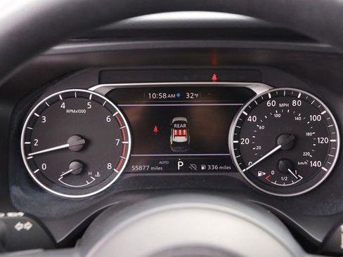 Used 2024 Nissan Rogue SV image 14