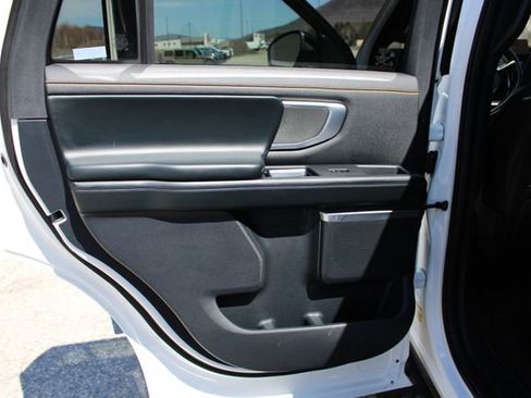 Used 2025 Ford Expedition Tremor AWD/4WD image 51
