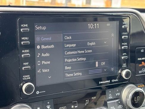 Used 2020 Toyota Highlander XLE image 21