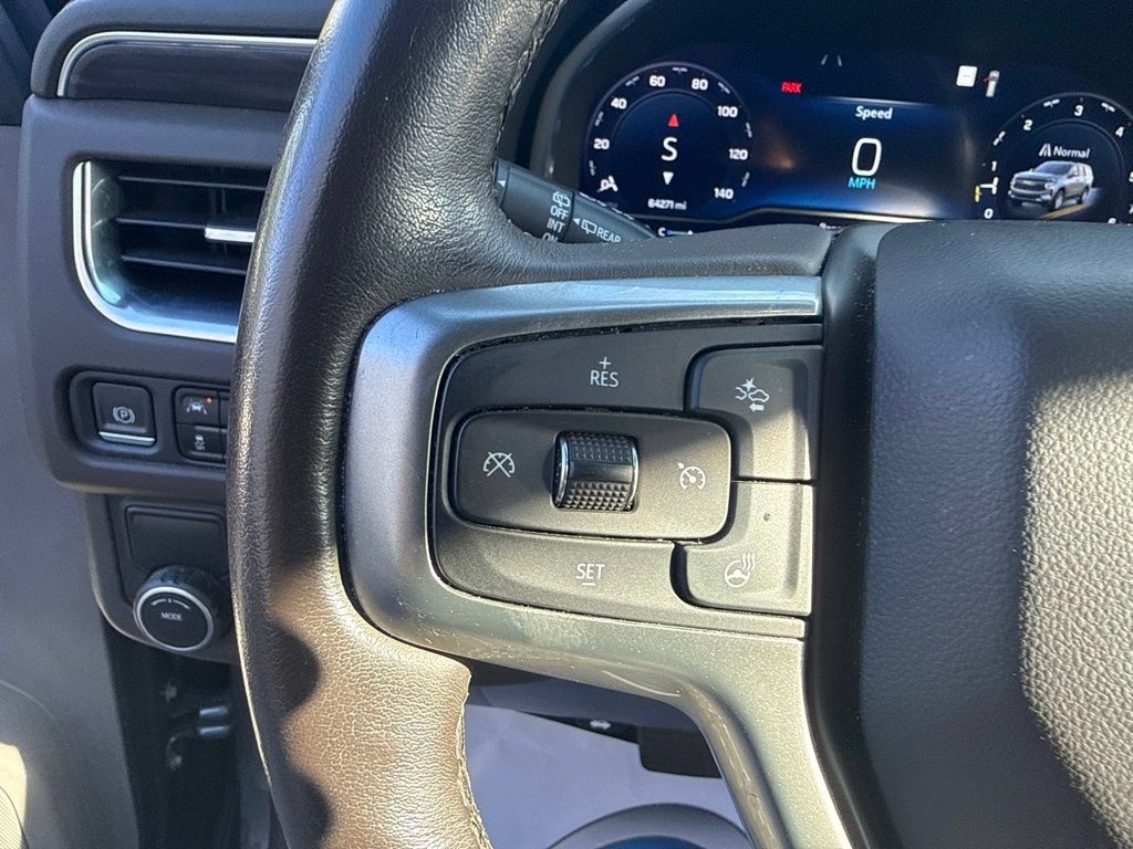 Used 2022 Chevrolet Tahoe LT w/ LT Signature Plus Package RWD image 29