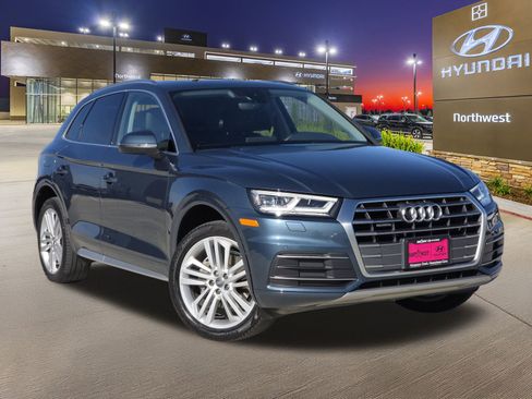 Used 2018 Audi Q5 2.0T Premium Plus w/ Premium Plus Package image 3