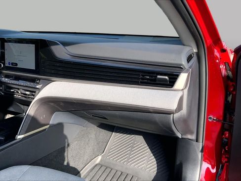 Certified 2025 Toyota Camry LE w/ Convenience Package FWD image 18