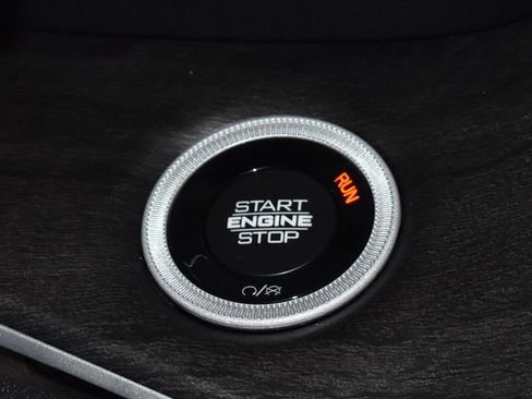 New 2025 Jeep Grand Cherokee Limited w/ Trailer Tow Package image 23