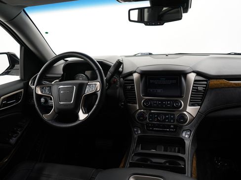 Used 2017 GMC Yukon Denali w/ Open Road Package image 11