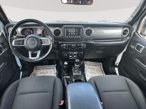 Used 2021 Jeep Wrangler Unlimited Sahara AWD/4WD image 7