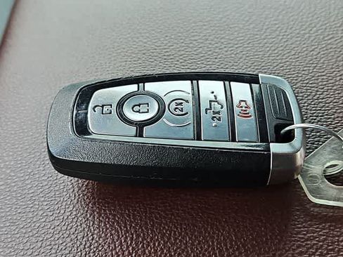 Used 2022 Ford F150 Lariat AWD/4WD image 28