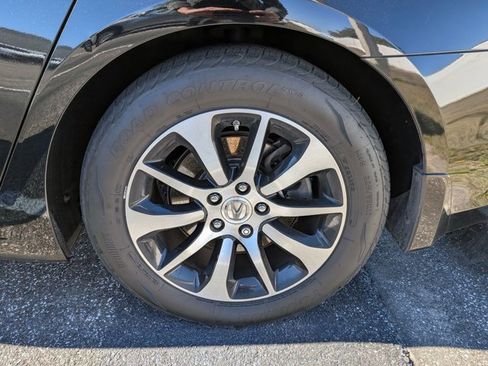 Used 2016 Acura TLX image 3