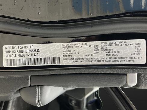 New 2026 Jeep Grand Cherokee Limited w/ Luxury Tech Group II image 40