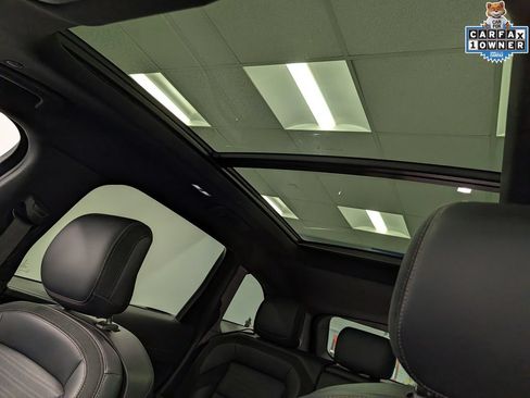 Used 2025 Lincoln Nautilus Reserve w/ Jet Appearance Package AWD/4WD image 24