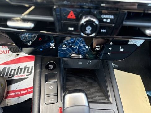 New 2026 Nissan Kicks SR w/ Cold Weather Package image 17