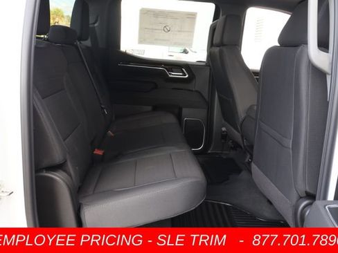 New 2026 GMC Sierra 1500 SLE w/ Max Trailering Package AWD/4WD image 16