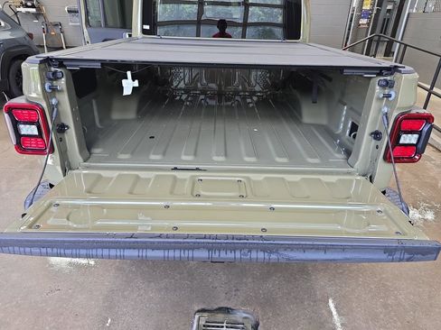 New 2026 Jeep Gladiator Mojave AWD/4WD image 13