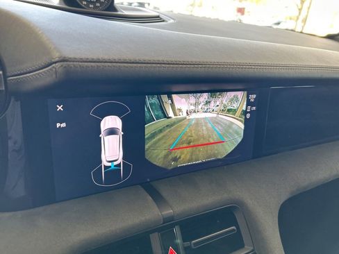 Used 2023 Porsche Taycan GTS image 9