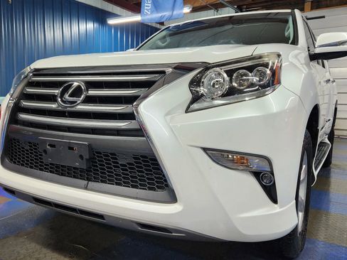 Used 2015 Lexus GX 460 image 5