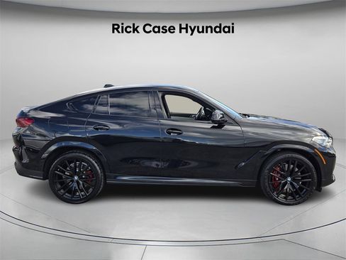 Used 2023 BMW X6 M50i w/ Executive Package image 4