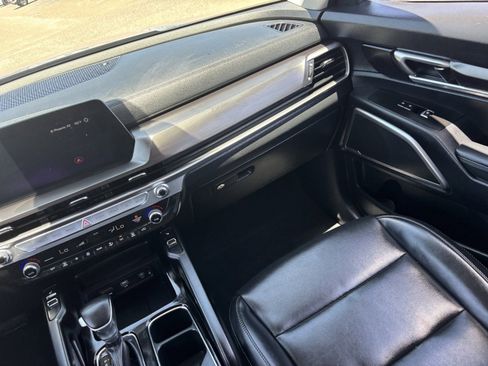 Used 2024 Kia Telluride S w/ S Sunroof Package FWD image 15