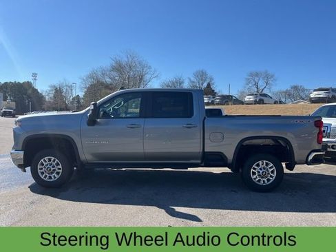 Used 2025 Chevrolet Silverado 2500 LT w/ Convenience Package AWD/4WD image 9