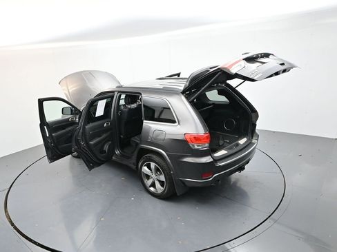 Used 2015 Jeep Grand Cherokee Overland w/ Advanced Technology Group image 45