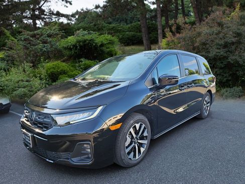 Used 2025 Honda Odyssey EX-L image 3