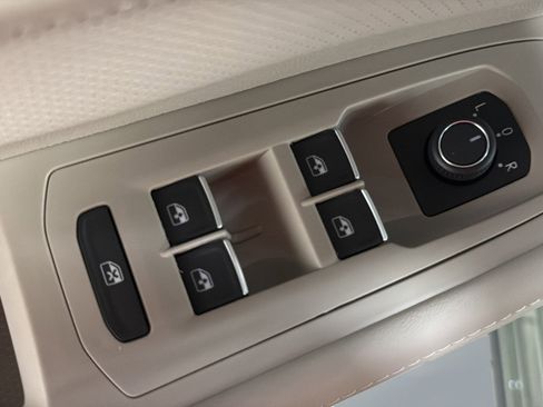 New 2026 Volkswagen Atlas SEL AWD/4WD image 15