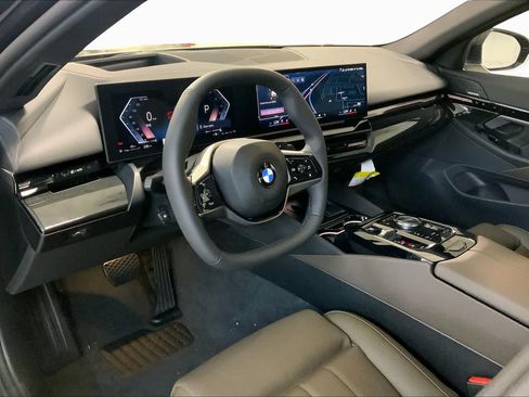 New 2026 BMW 530i xDrive w/ Premium Package AWD/4WD image 8