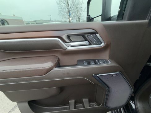 Used 2024 GMC Sierra 2500 Denali w/ Denali Reserve Package image 15