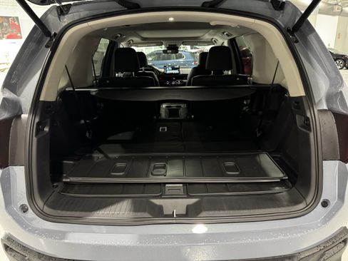 New 2025 Honda Pilot Touring image 16