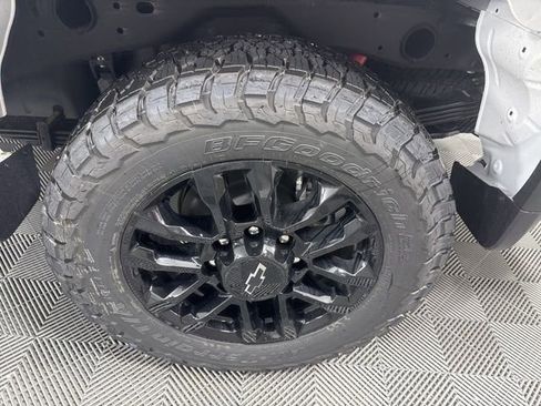 New 2026 Chevrolet Silverado 2500 LT w/ Trail Boss Package AWD/4WD image 9