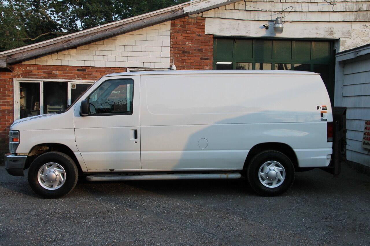 Used 2013 Ford E-250 and Econoline 250 w/ PWR Group RWD image 9