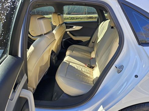 Used 2017 Audi A4 2.0T Premium image 7