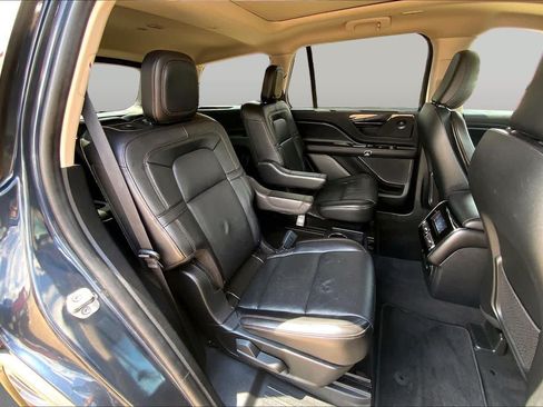 Used 2022 Lincoln Aviator Reserve w/ Elements Package Plus RWD image 20