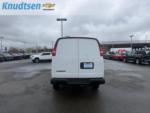 New 2025 Chevrolet Express 3500 Extended w/ Driver Convenience Package RWD image 6