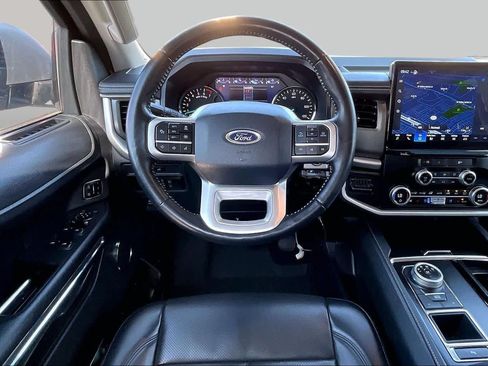 Used 2024 Ford Expedition XLT RWD image 6