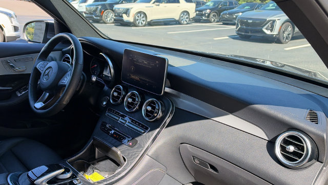 Used 2019 Mercedes-Benz GLC 300 4MATIC image 12