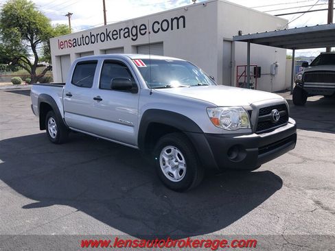 Used 2011 Toyota Tacoma 2WD Double Cab w/ Convenience Pkg image 2