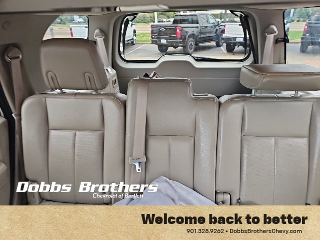 Used 2010 Ford Expedition Limited RWD image 16