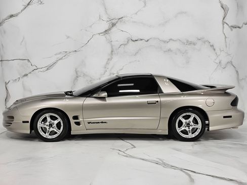 Used 2001 Pontiac Firebird Trans Am w/ SLP Firehawk Pkg image 12