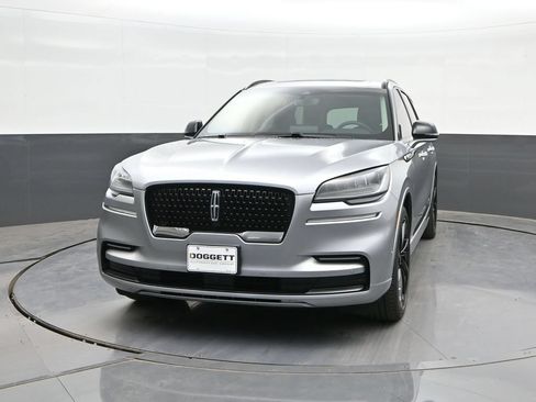 Used 2024 Lincoln Aviator Reserve w/ Equipment Group 201A RWD image 27