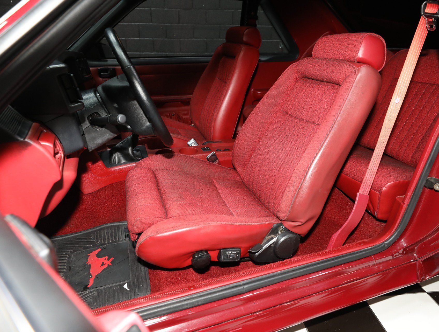 Used 1990 Ford Mustang GT RWD image 51