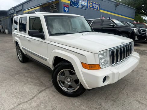 Used 2007 Jeep Commander Sport RWD image 1