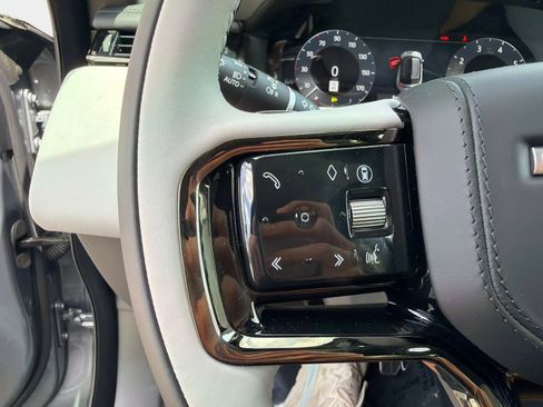 New 2026 Land Rover Range Rover Velar Dynamic SE AWD/4WD image 26