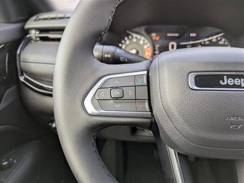 New 2026 Jeep Compass Latitude image 13