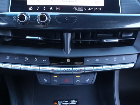 Used 2022 Cadillac CT4 V Blackwing w/ Technology Package image 27