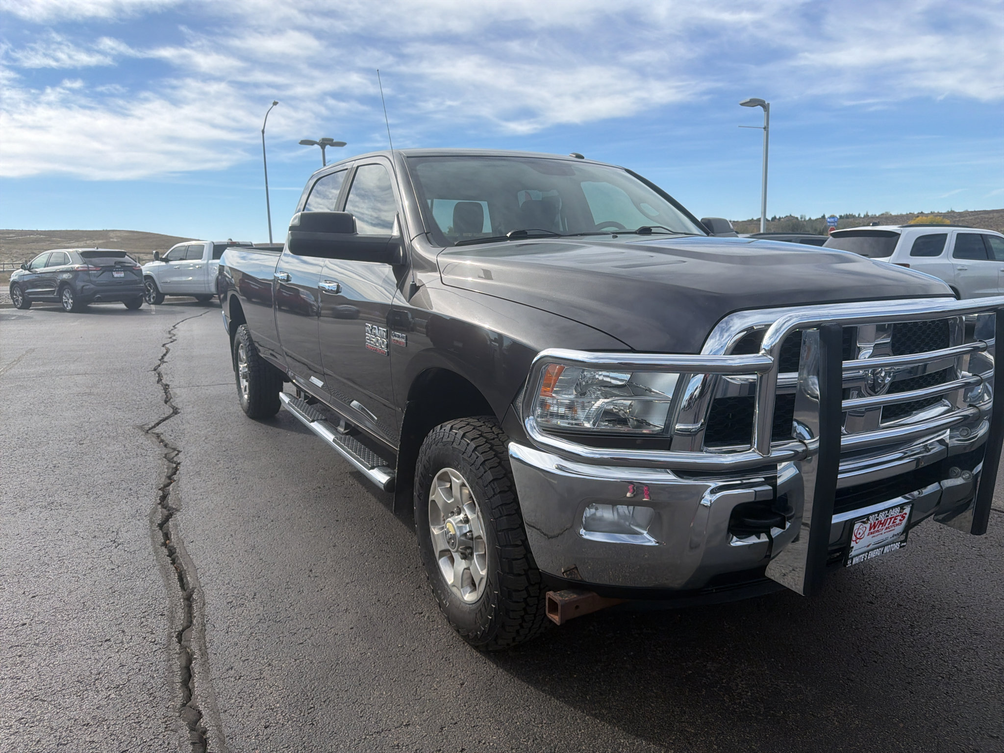 Used 2016 RAM 2500 SLT w/ Luxury Group AWD/4WD image 3