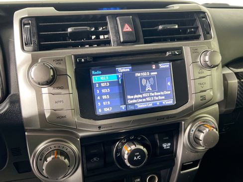 Used 2016 Toyota 4Runner SR5 Premium image 27