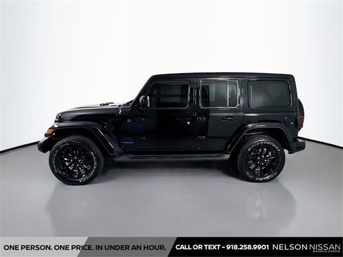 Used 2021 Jeep Wrangler Unlimited Sahara image 8